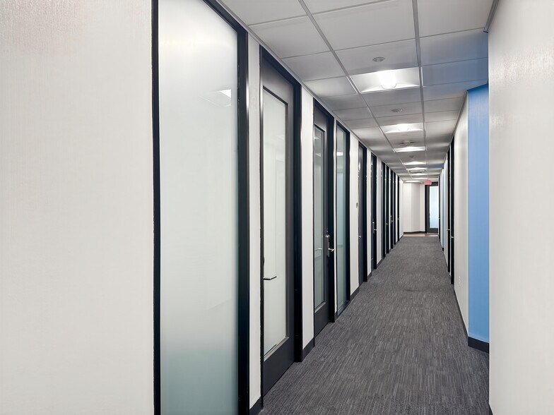 More Photos Of 201 St. Charles Ave, New Orleans Coworking Space