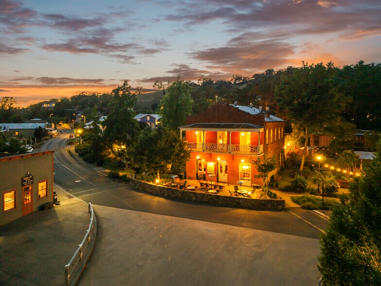 More Photos Of 14202 S State Highway 49, Amador City Hotel For Sale