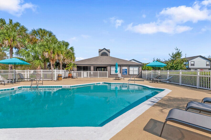 More Photos Of 2450 Hartwell Ave, Sanford Apartments For Sale