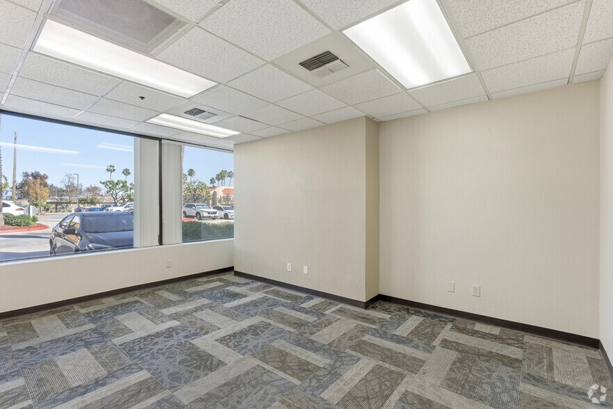 More Photos Of 41593 Winchester Rd, Temecula Office For Lease