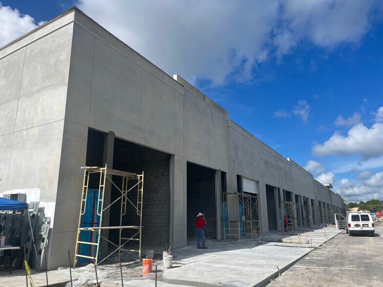 Primary Photo Of 15275 Corporate N Rd, Jupiter Industrial For Sale