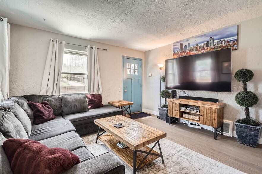 More Photos Of 4009 W 52nd Ave, Denver Specialty For Sale