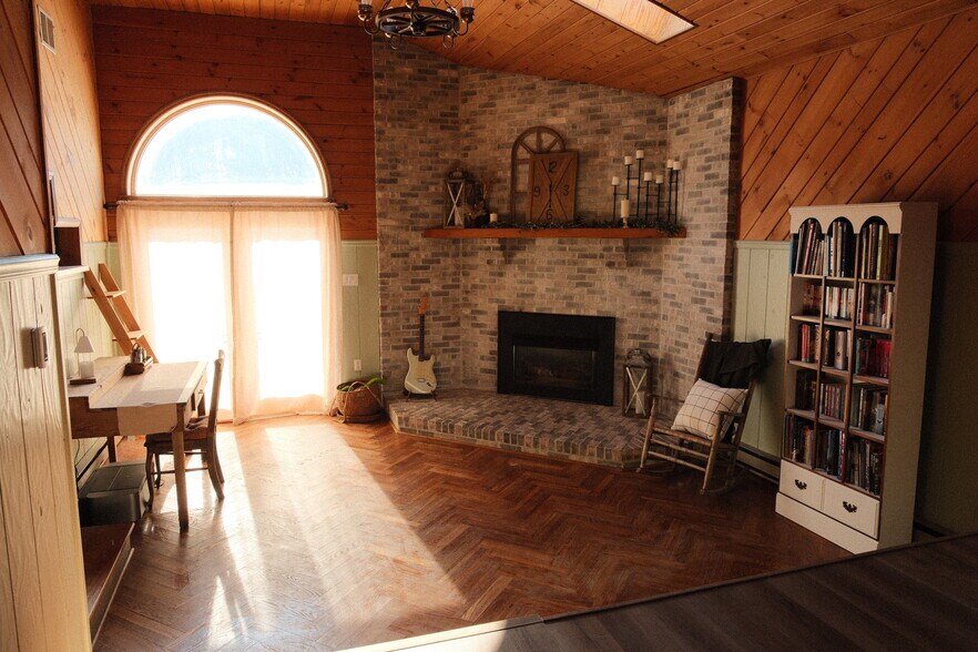 More Photos Of 1052 Centre Tpke, Orwigsburg Flex For Sale