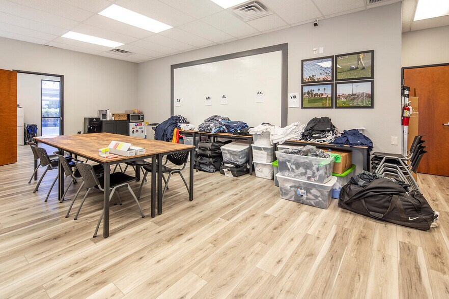 More Photos Of 7860 W Sahara Ave, Las Vegas Medical For Sale
