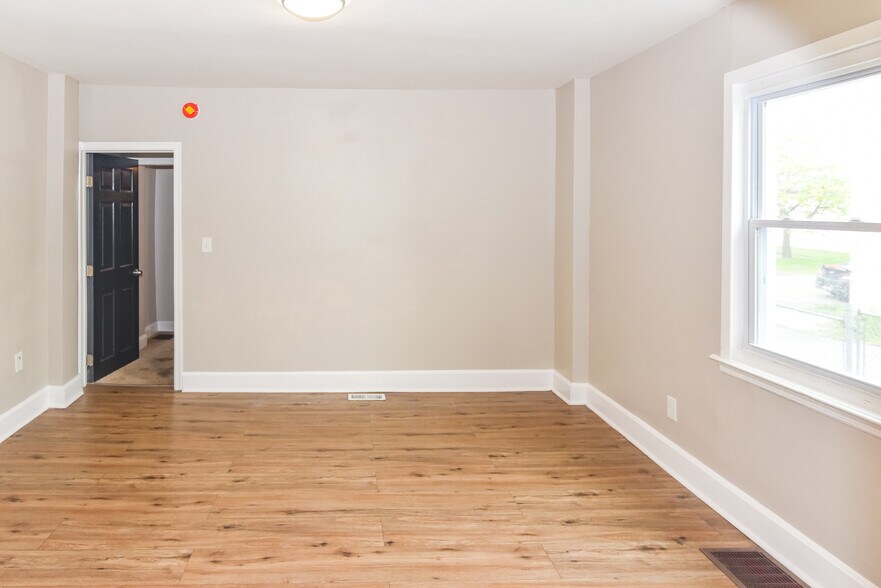 More Photos Of 15 Sollers Point Rd, Dundalk Multifamily For Sale