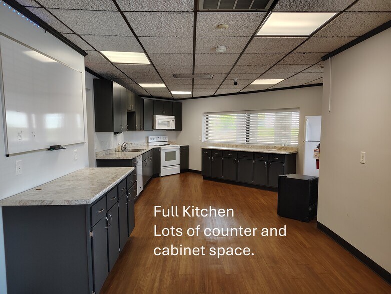 More Photos Of 1210 Celina Rd, Saint Marys Office For Sale