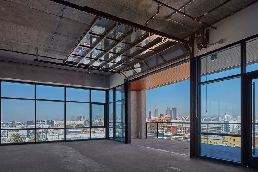 More Photos Of 2130 Violet St, Los Angeles Office For Lease