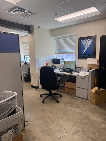 More Photos Of 2600 Booth St, Monroe Distribution For Sale