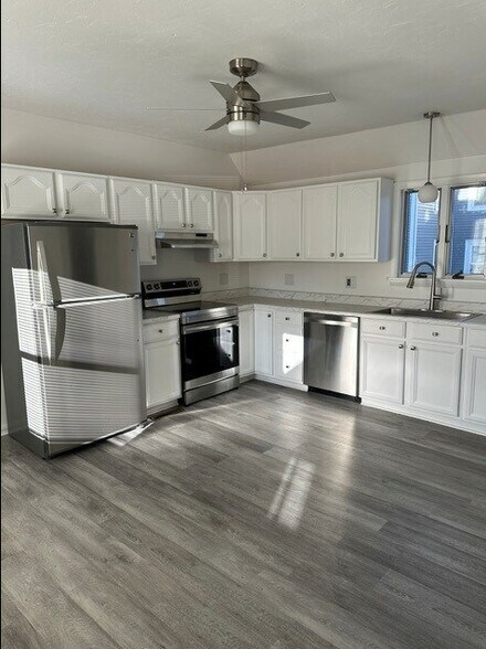 More Photos Of 6 Mayhew St, Hopkinton Multifamily For Sale