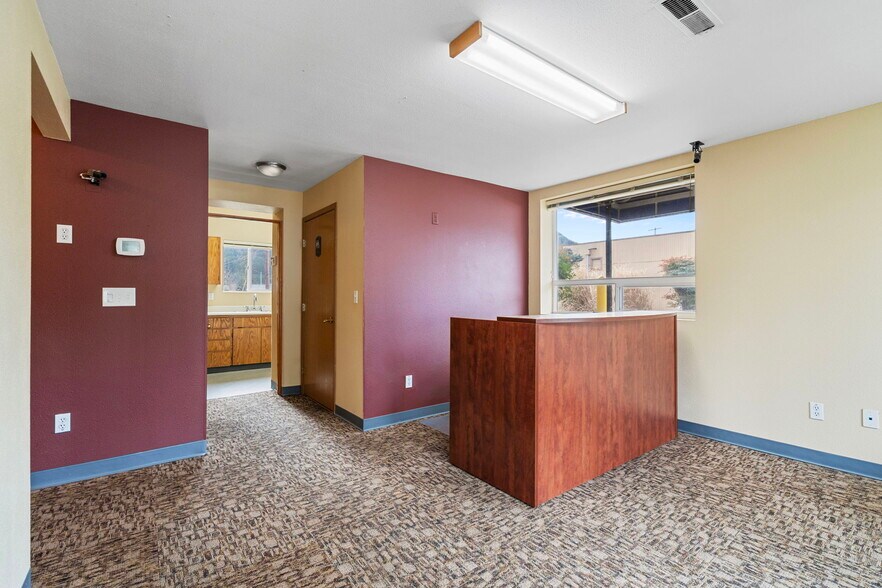More Photos Of 101 E Main Ave, Morton Office For Sale