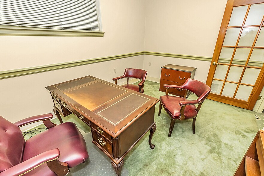 More Photos Of 303 Chestnut St, Philadelphia Office Residential For Sale