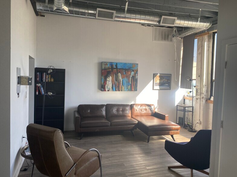 More Photos Of 1121 Howard St, San Francisco Research And Development For Lease