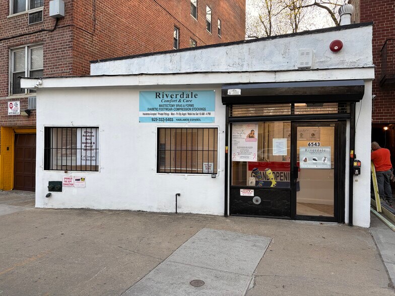 More Photos Of 6543 Broadway, Bronx Coworking Space