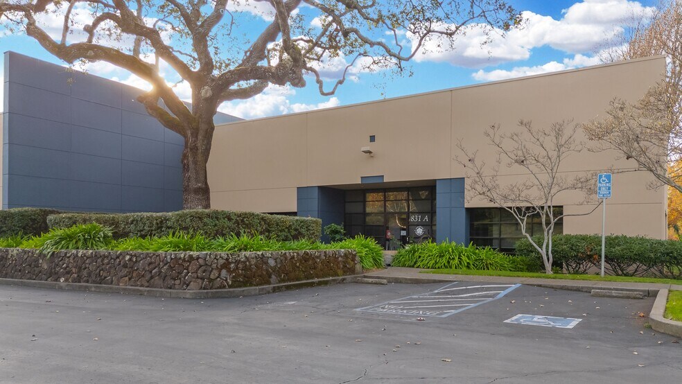More Photos Of 831 Latour Ct, Napa Research And Development For Lease