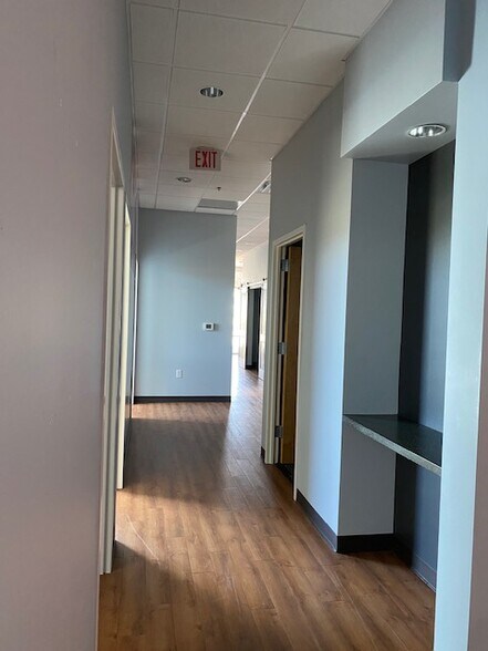 More Photos Of 5200 McDermott Rd, Plano Storefront Retail Office For Lease