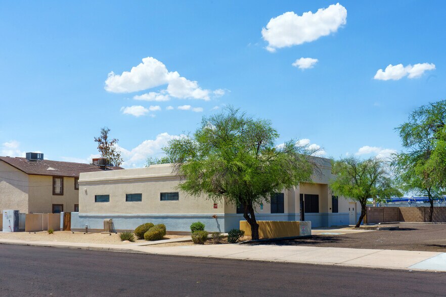 Primary Photo Of 422 W Ivyglen St, Mesa Office For Sale