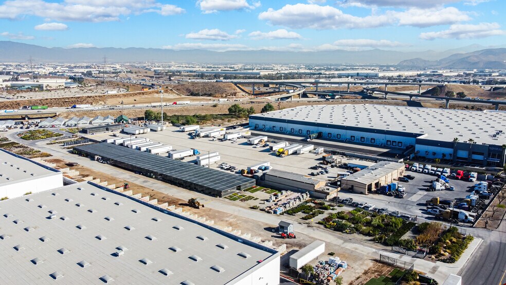 More Photos Of 12451 Riverside Dr, Eastvale Land For Lease