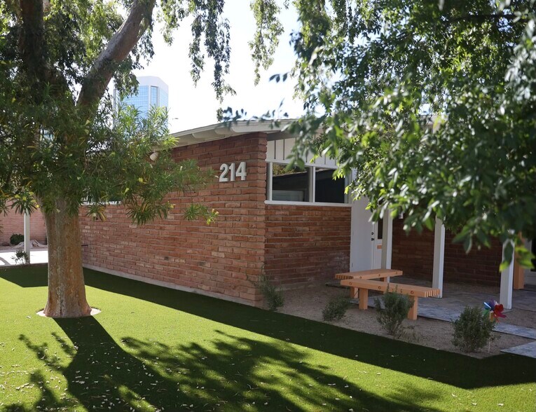 Primary Photo Of 214 E Monterey Way, Phoenix Medical For Sale