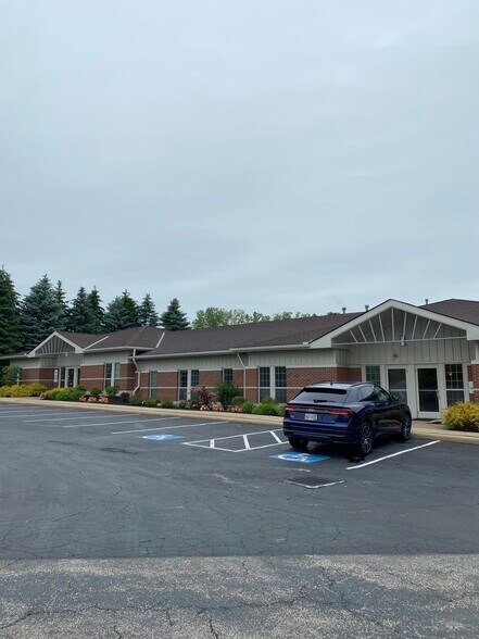 More Photos Of 8840 Commons Blvd, Twinsburg Office For Sale