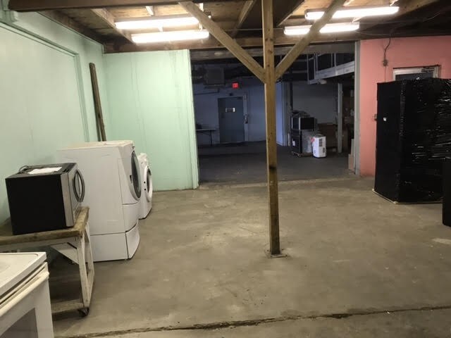 More Photos Of 733 Clearwater Largo Rd N, Largo Storefront For Lease