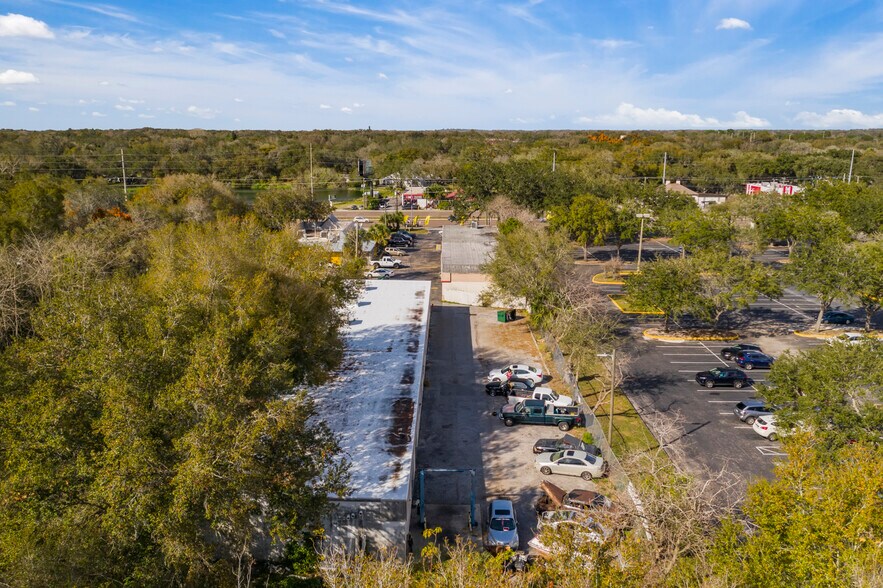 More Photos Of 1209 W Brandon Blvd, Brandon Auto Repair For Sale