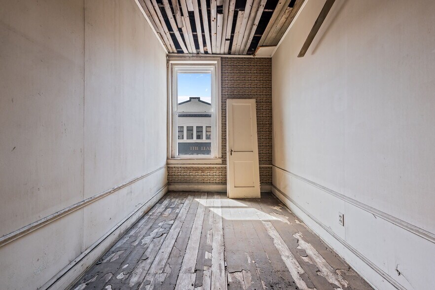 More Photos Of 101-105 S Scales St, Reidsville Storefront Retail Office For Sale