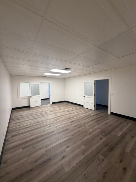 More Photos Of 101 E Commonwealth Ave, Fullerton Storefront Retail Office For Lease