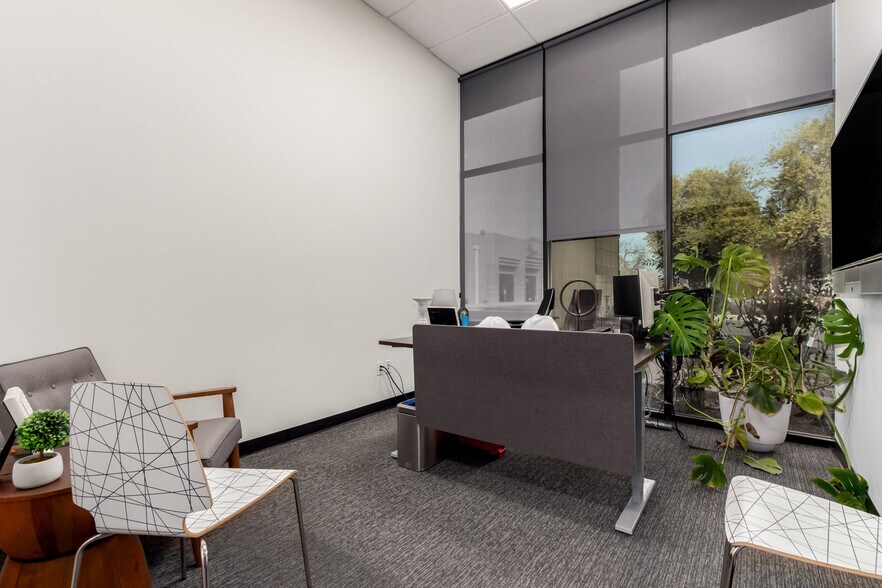 More Photos Of 1917 E 5th St, Tempe Light Manufacturing For Sale