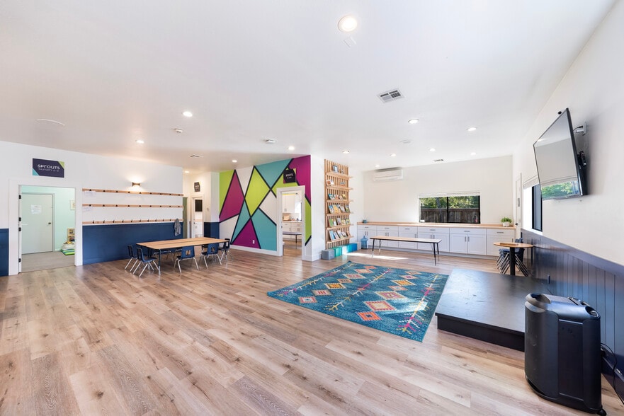 More Photos Of 1363 Fulton Rd, Santa Rosa Religious Facility For Sale