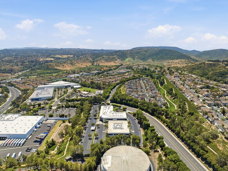 More Photos Of 6A Liberty, Aliso Viejo Office For Sale
