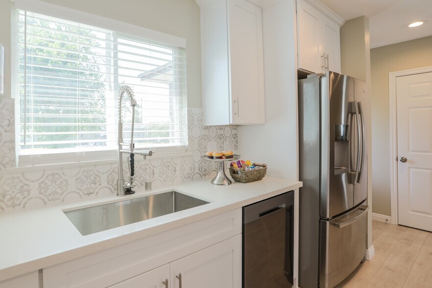 More Photos Of 1227 E Grovecenter St, West Covina Specialty For Sale