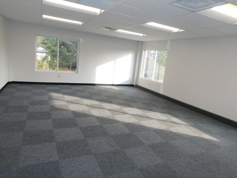More Photos Of 3270 W North Bend Rd, Cincinnati Office Residential For Sale