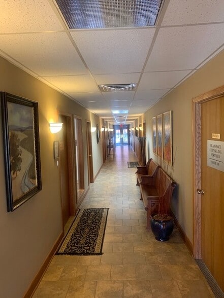 More Photos Of 411 W Lake Lansing Rd, East Lansing Unknown For Lease