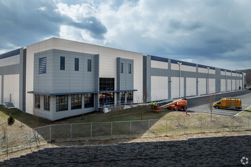 More Photos Of 2000 International Dr, Mount Olive Unknown For Lease