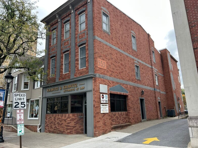 Primary Photo Of 553 Main St, Stroudsburg Loft Creative Space For Lease