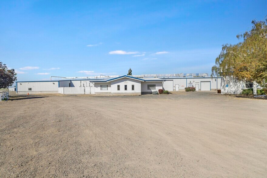 More Photos Of 4074 N 2000 E, Filer Warehouse For Sale