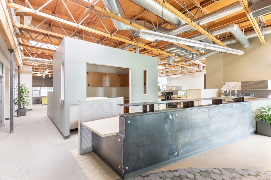 More Photos Of 109 Scripps Dr, Sacramento Office For Sale