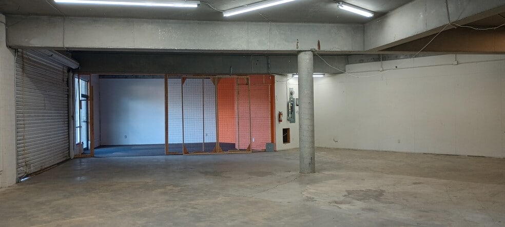 More Photos Of 5611 196th St SW, Lynnwood Freestanding For Lease