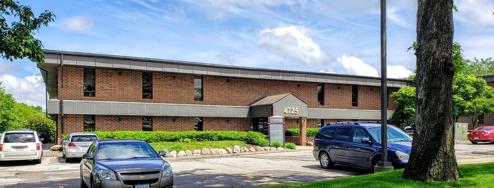 More Photos Of 4725 Merle Hay Rd, Des Moines Office For Lease
