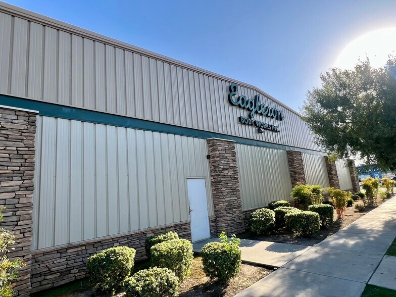 Primary Photo Of 1517 25th St, Bakersfield Auto Repair For Lease