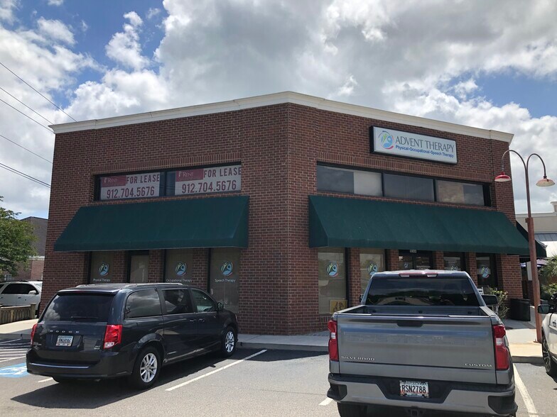 More Photos Of 10060 Ford Ave, Richmond Hill Unknown For Lease