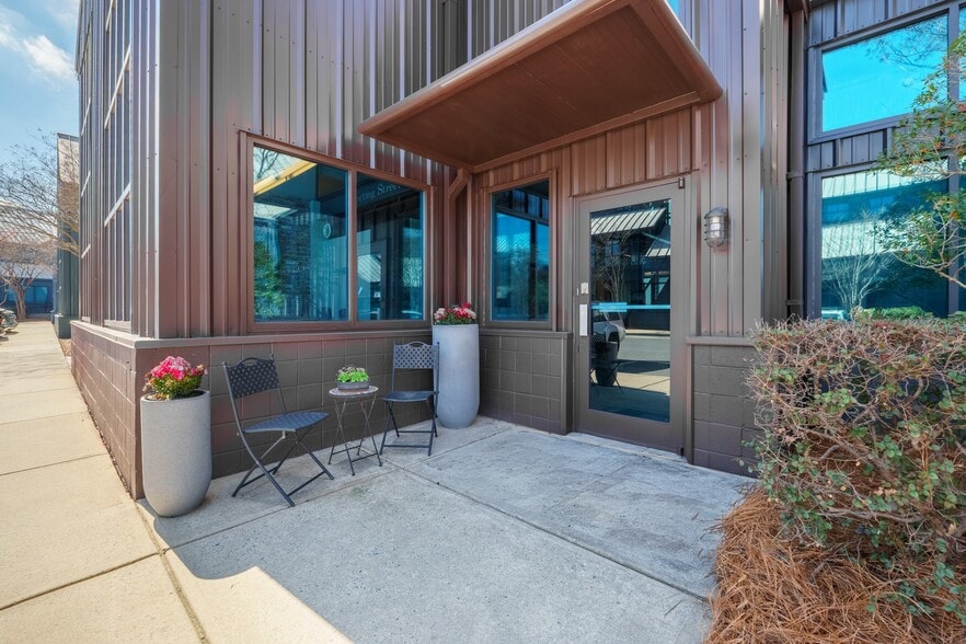 More Photos Of 1930 Abbott St, Charlotte Loft Creative Space For Sale