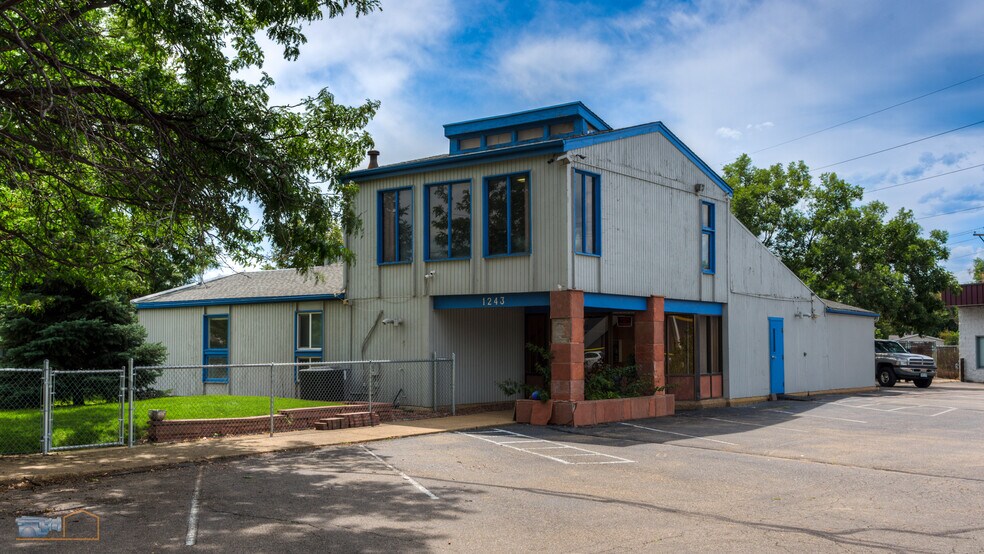 More Photos Of 1243 S Sherman Dr, Longmont Warehouse For Lease