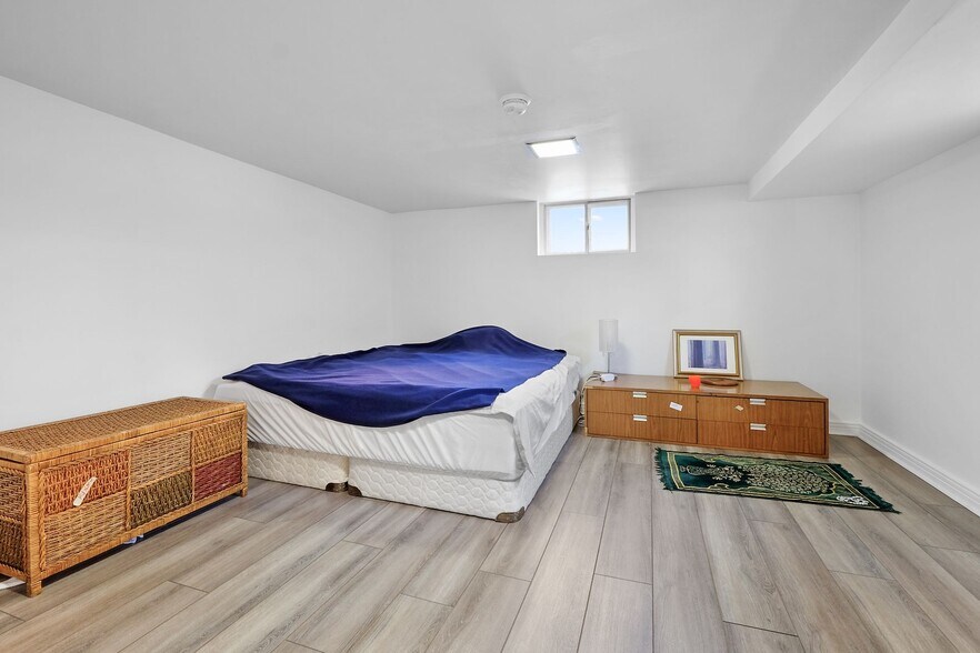 More Photos Of 1031 Carling Av, Ottawa Apartments For Sale