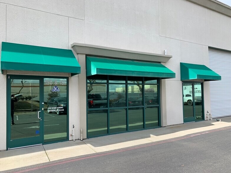 Primary Photo Of 195-197 D'Arcy Pkwy, Lathrop Manufacturing For Sale