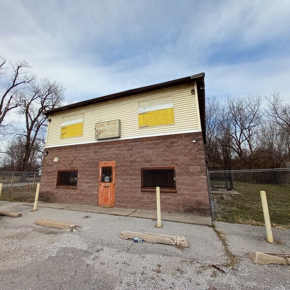 More Photos Of 6001 State St, East Saint Louis Restaurant For Sale
