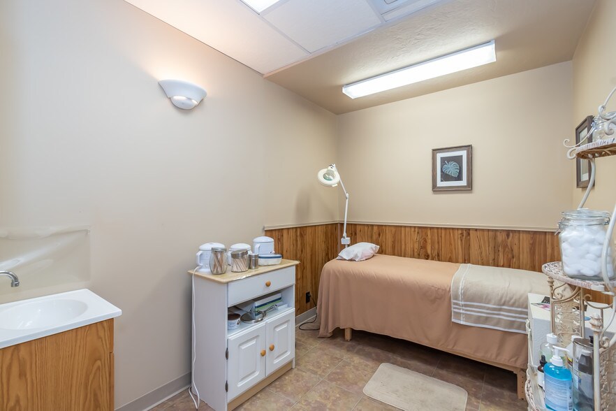 More Photos Of 3920 Nowata Rd, Bartlesville Freestanding For Sale