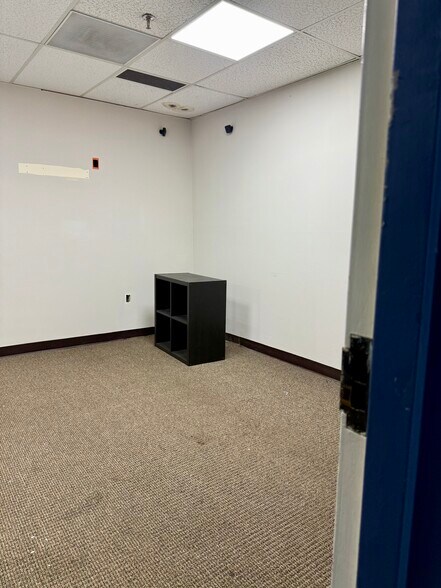 More Photos Of 1150 NW 72nd Ave, Miami Unknown For Lease