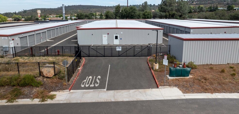 More Photos Of 3445 Coach Ln, Cameron Park Self Storage For Sale