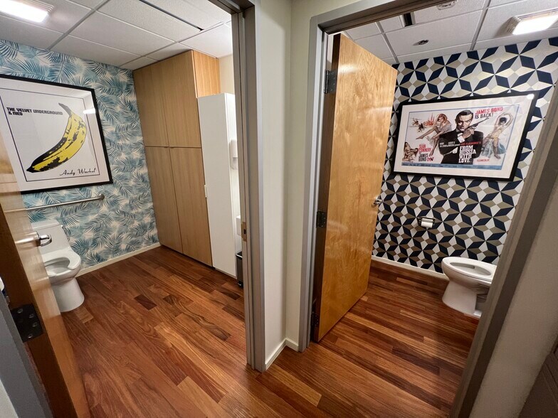 More Photos Of 901 W 9th St, Austin Office For Lease